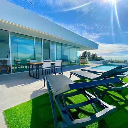 Aux De Mick * 칼라오살바헤